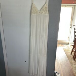 Elegant White Maxi Dress